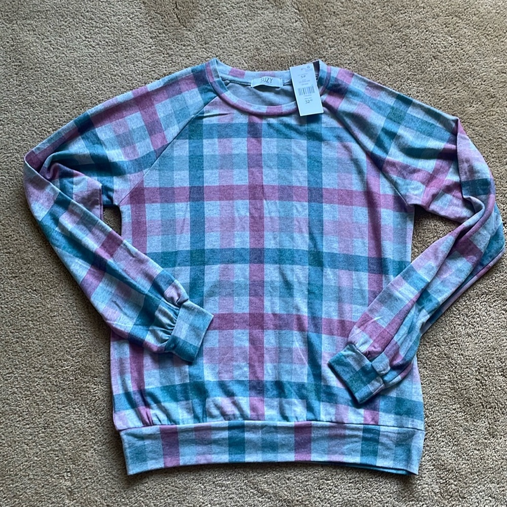 Suzy Shier plaid sweater